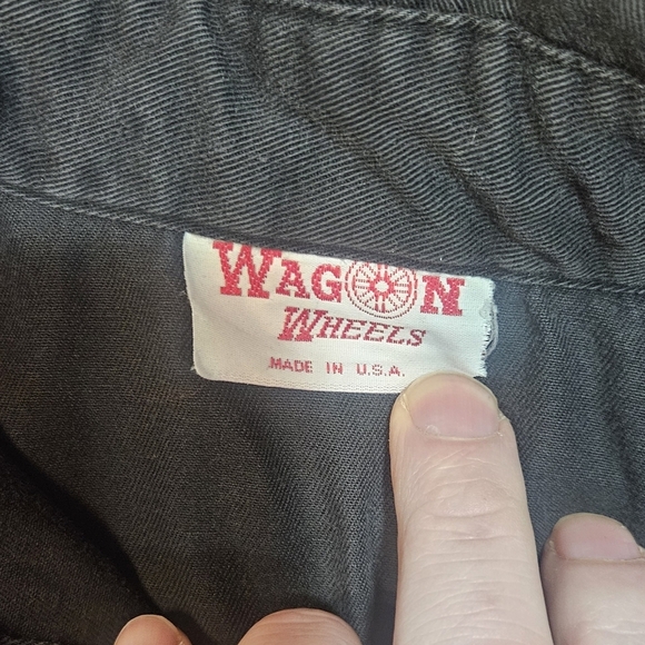 Vintage Wagon Wheels Western Shirt Men’s XL Black Pink Two Tone USA Made - Picture 3 of 7